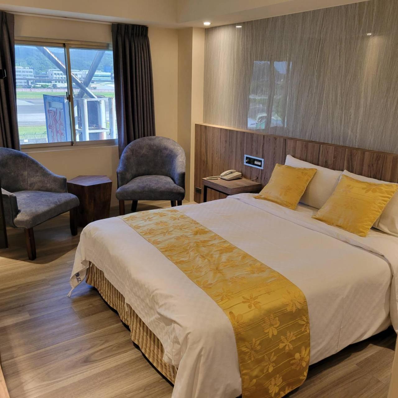 Attic Hotel Тайбей Екстер'єр фото