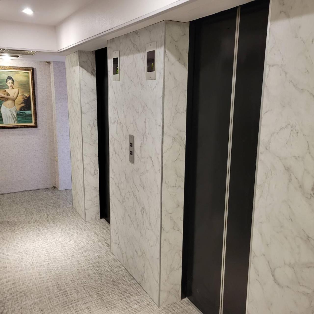 Attic Hotel Тайбей Екстер'єр фото