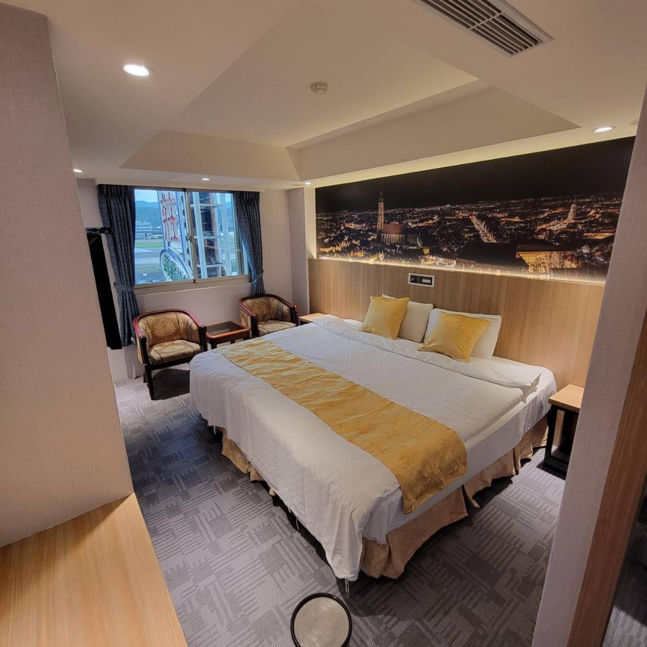 Attic Hotel Тайбей Екстер'єр фото